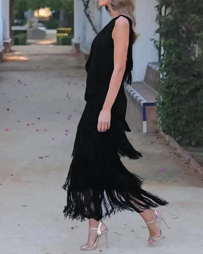 Lauren | Elegant and Refined Dress with Fringing