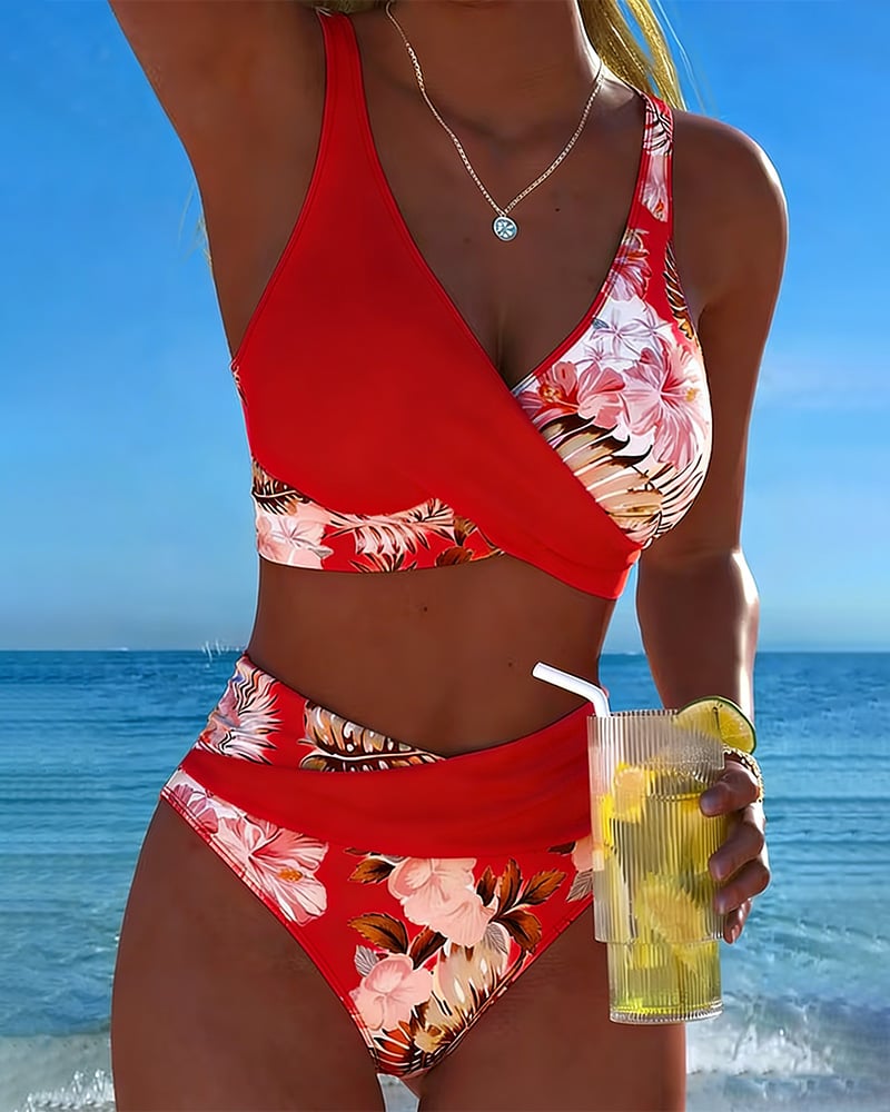 Bikini Contrast Floral Pattern Split