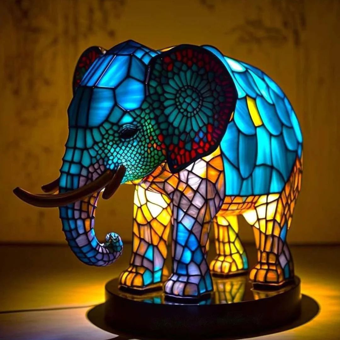 ELEGLOW | VIBRANT COLOURED GLASS ELEPHANT