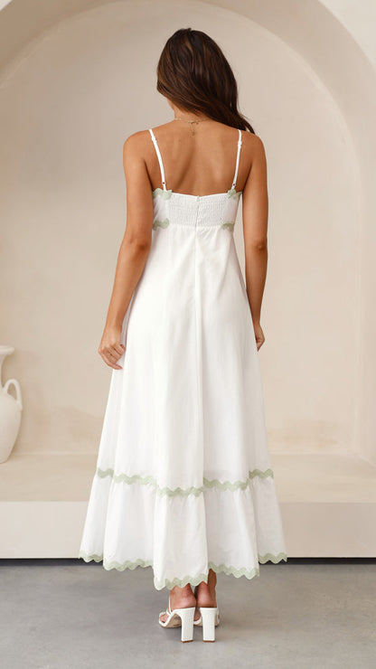 CLARA | LONG DRESS THAT HIGHLIGHTS SUMMER FEMININITY