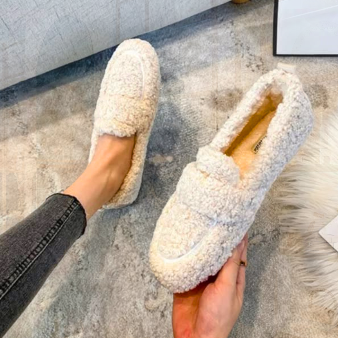 Solenne | Warm Slippers with Elegant Design