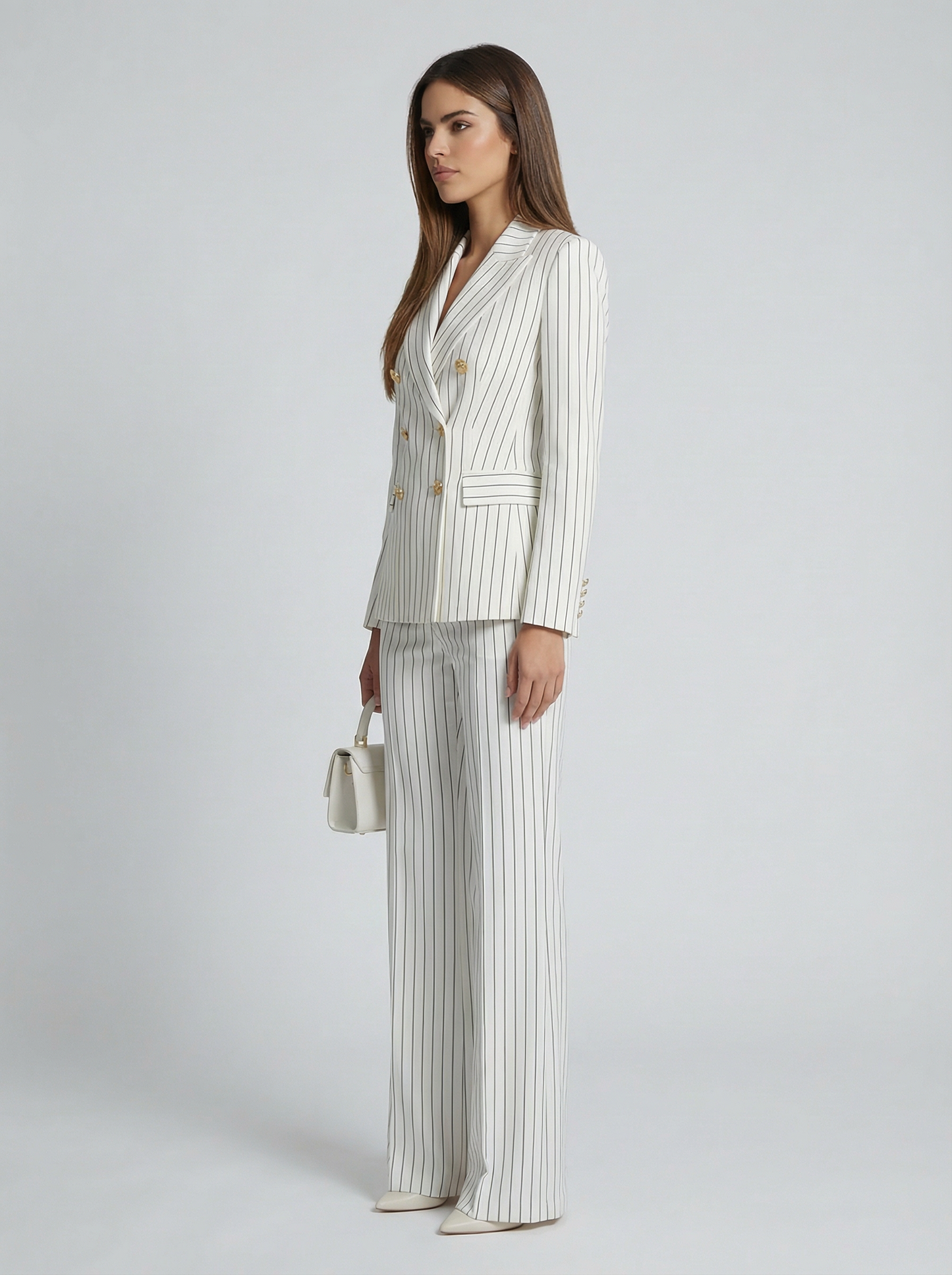 Victoria - Elegant Diplomatic Suit